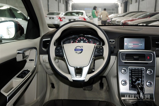 2015款2.0T手自一體T5智馭版