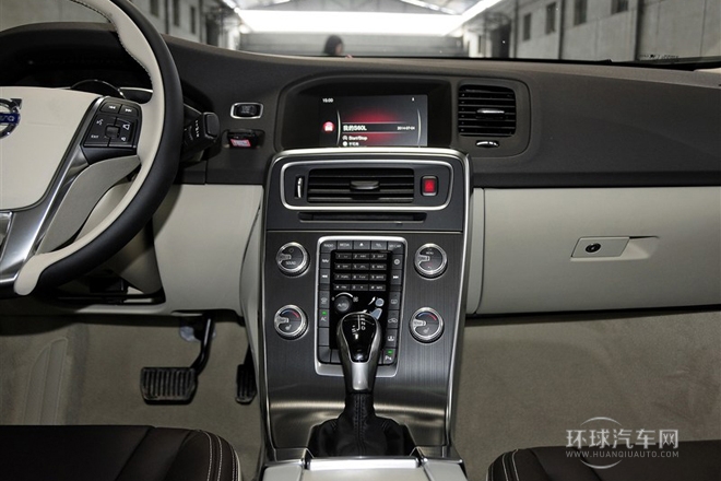 2015款2.0T手自一體T5智馭版