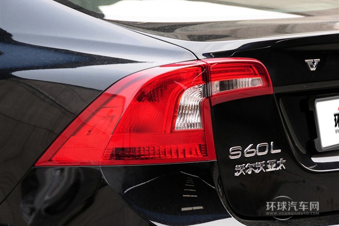 2015款2.0T手自一體智進版