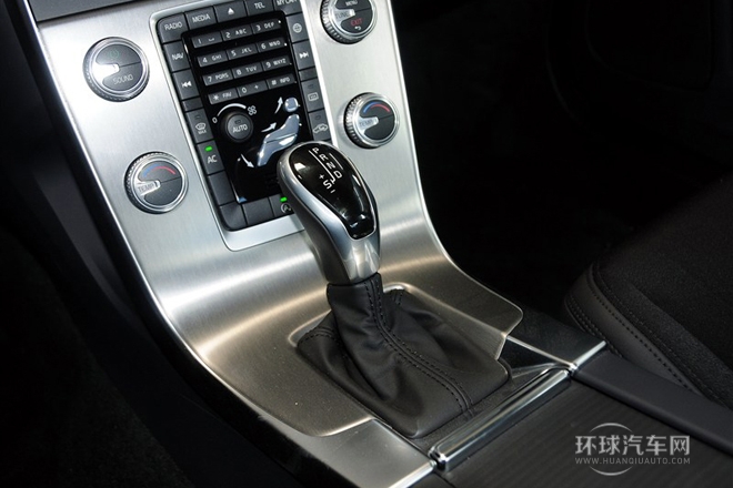 2015款2.0T手自一體智進版