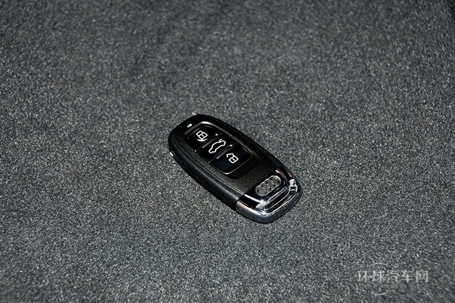 2013款 40 TFSI 舒適型
