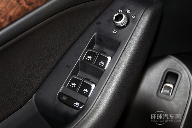 2013款 40 TFSI 舒適型