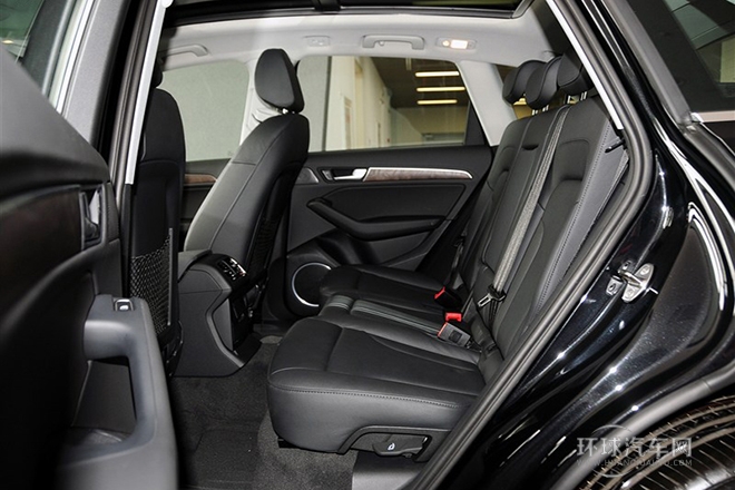 2013款 40 TFSI 舒適型