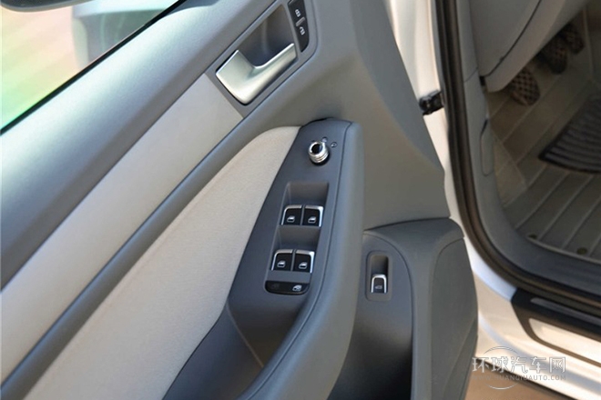 2013款 35 TFSI 標準型