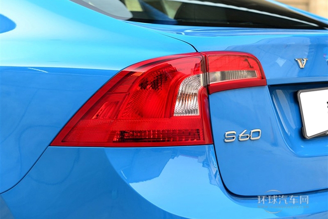 2015款2.0T T5個(gè)性運(yùn)動(dòng)版