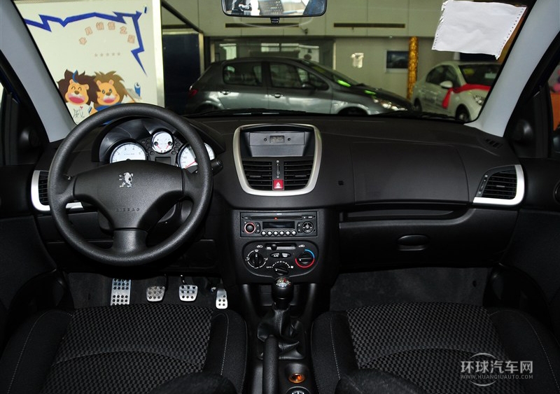 2013款 CROSS 1.4L 手動馭樂型