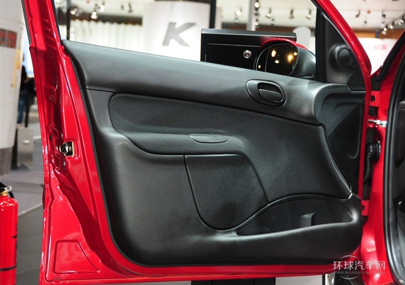 2013款 CROSS 1.6L 手動馭樂型