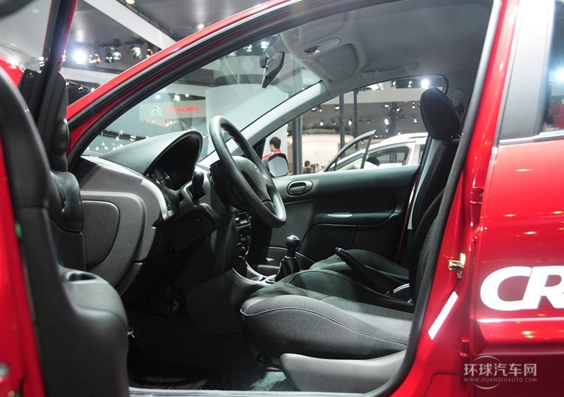 2013款 CROSS 1.6L 手動馭樂型