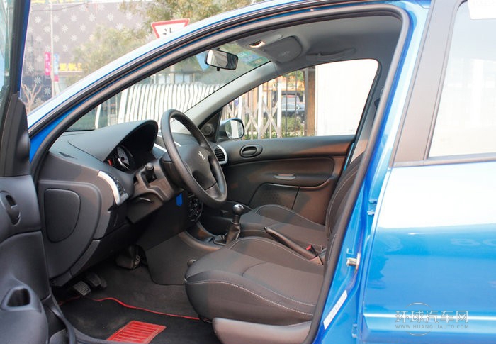 2011款 兩廂 1.6L 手動馭樂版