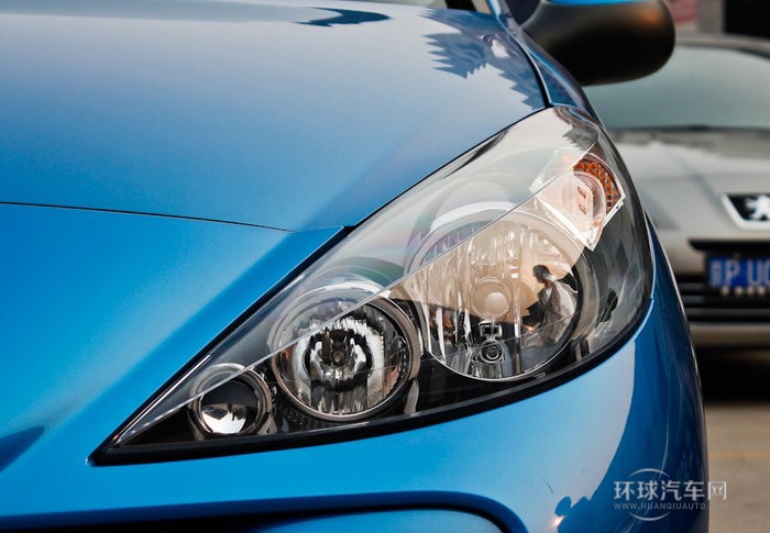 2011款 兩廂 1.6L 手動馭樂版