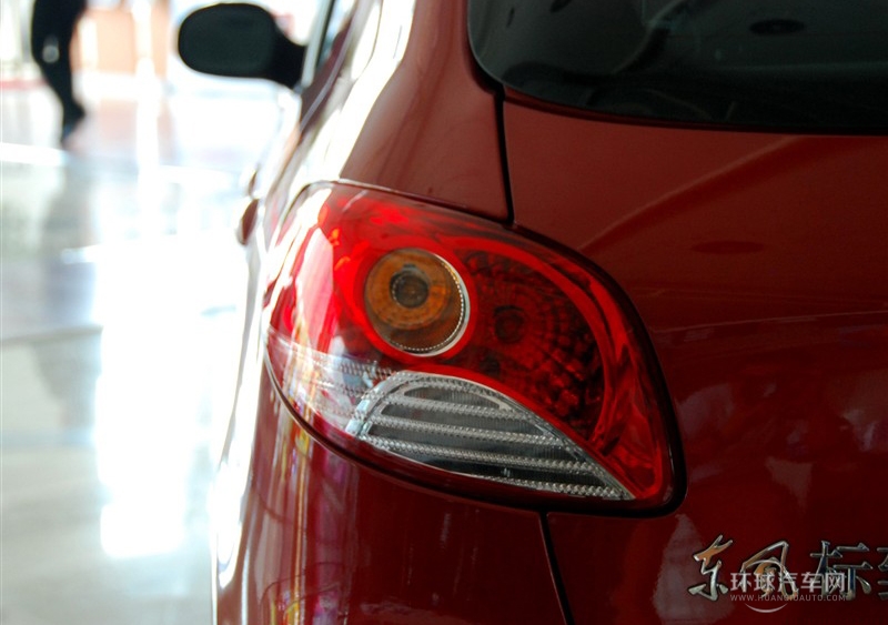 2011款 兩廂 1.6L 自動(dòng)馭樂版