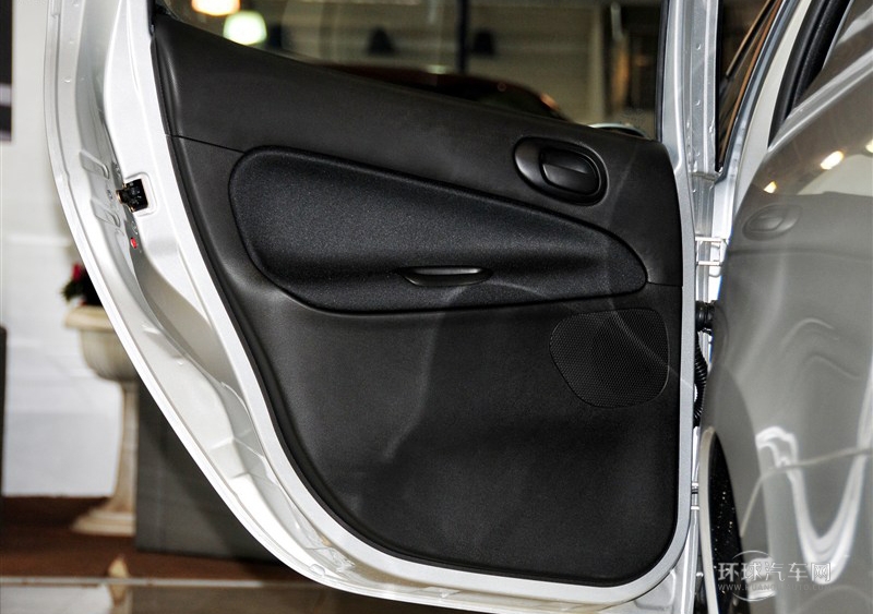 2011款 三廂 1.4L 手動(dòng)馭樂版