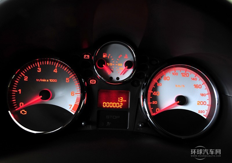 2011款 三廂 1.4L 手動馭樂版