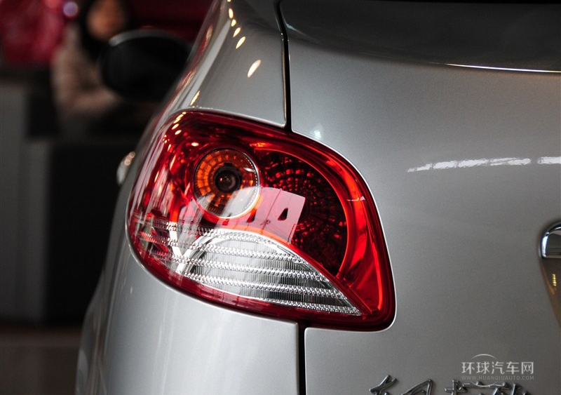 2011款 三廂 1.4L 手動馭樂版