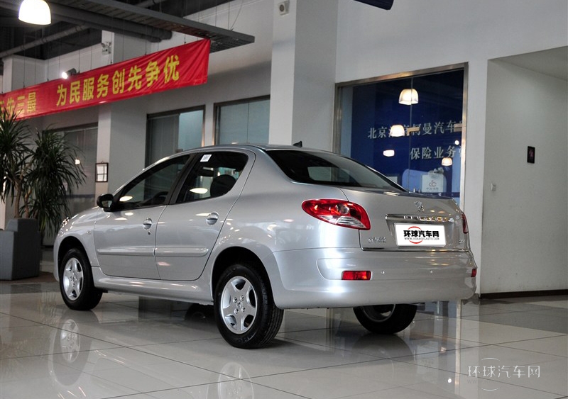 2011款 三廂 1.4L 手動馭樂版