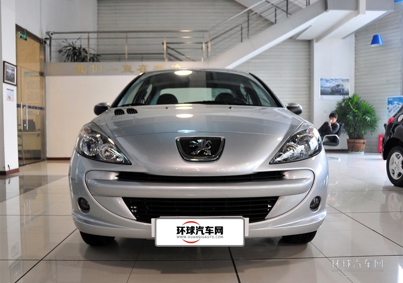 2011款 三廂 1.4L 手動馭樂版