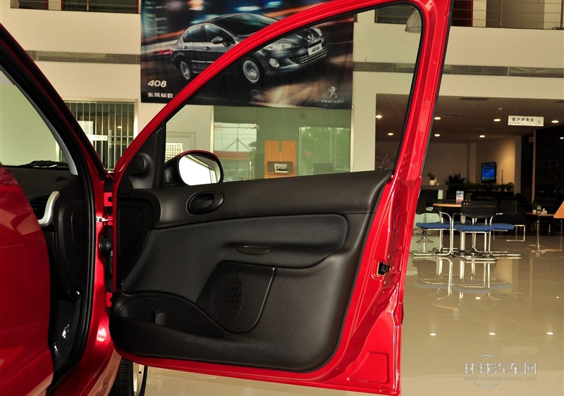 2011款 三廂 1.6L 手動馭樂版