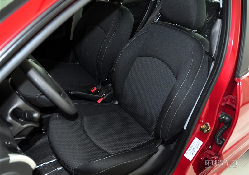 2011款 三廂 1.6L 手動(dòng)馭樂版