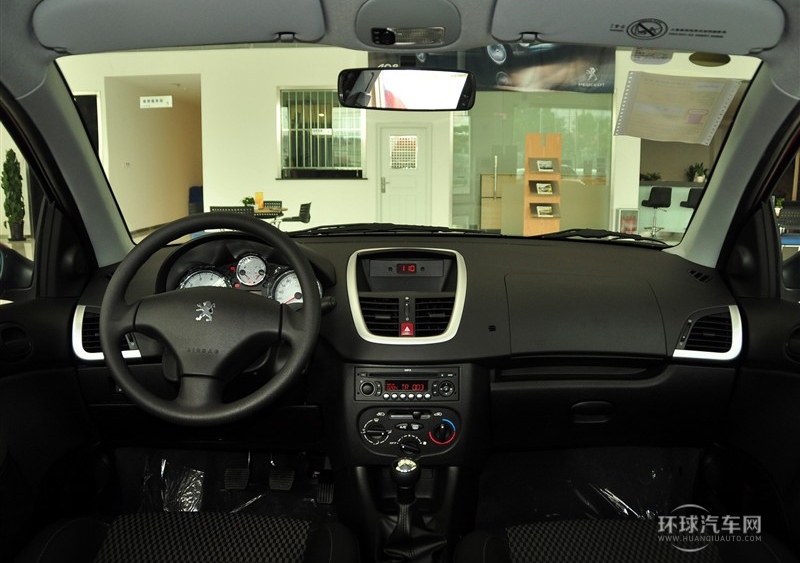 2011款 三廂 1.6L 手動馭樂版