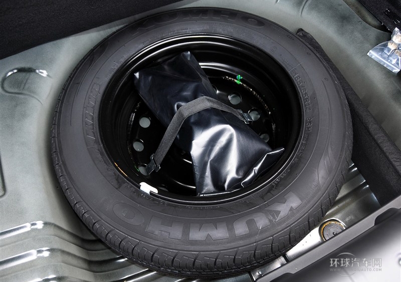 2011款 三廂 1.6L 自動(dòng)馭樂版