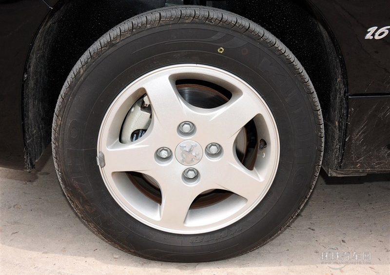 2011款 三廂 1.6L 自動馭樂版