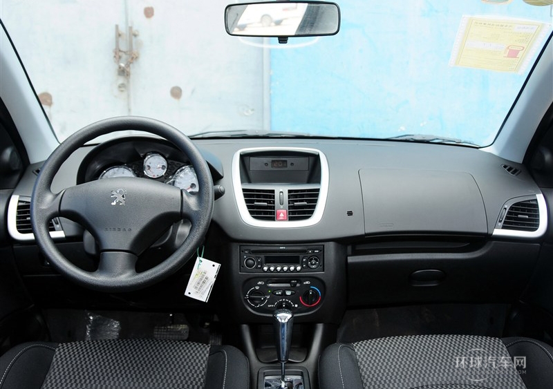 2011款 三廂 1.6L 自動馭樂版