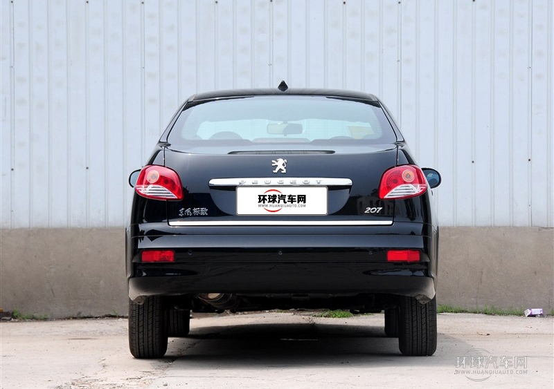 2011款 三廂 1.6L 自動馭樂版