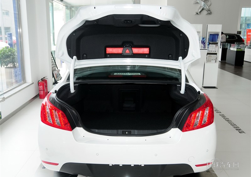 2013款 2.0L 兩周年紀(jì)念 自動智享版