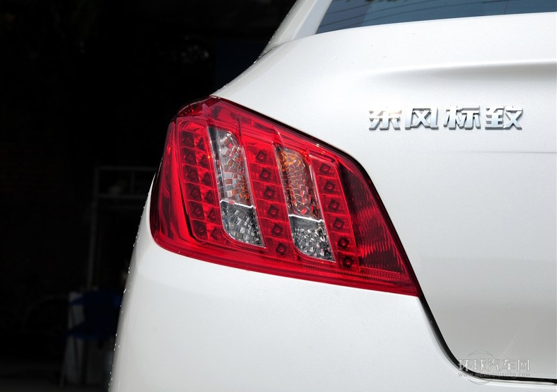 2013款 2.3L 兩周年紀念 自動旗艦版