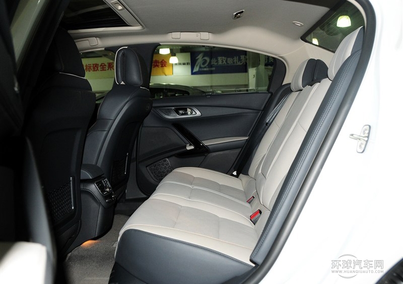 2013款 2.3L 羅蘭·加洛斯版