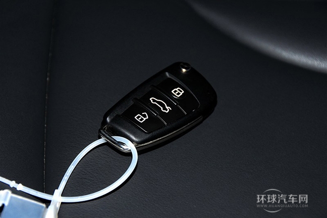 2013款 40 TFSI quattro 豪華型