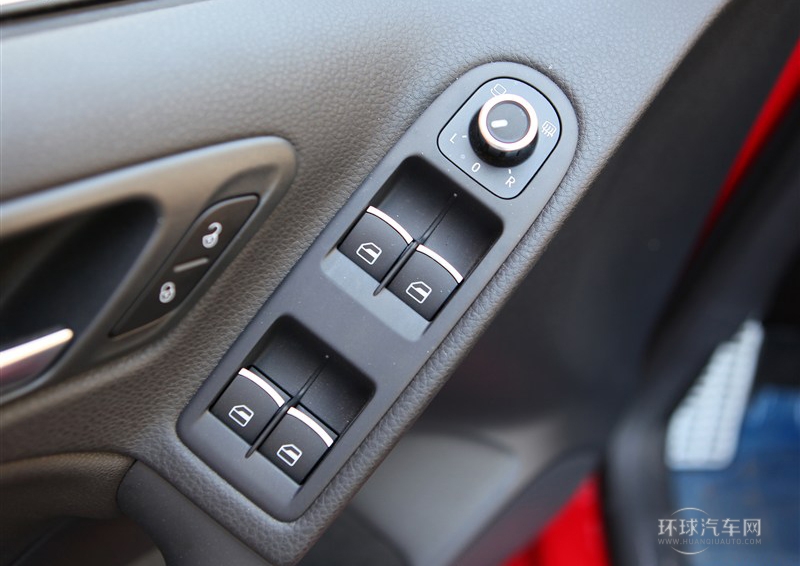 2013款 2.0TSI GTI敞篷版