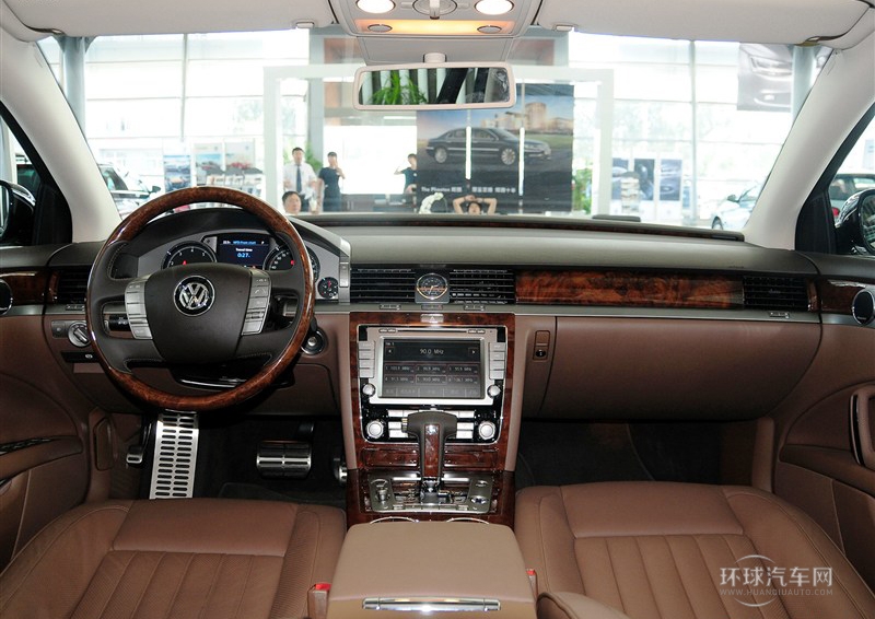 2012款 3.0L 行政型