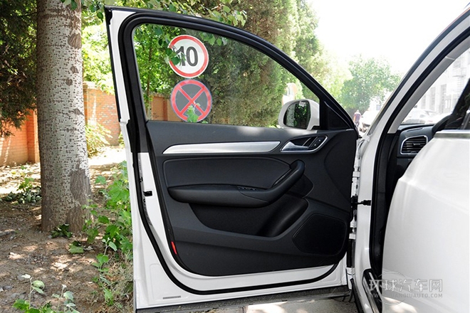 2015款 30 TFSI 舒適型