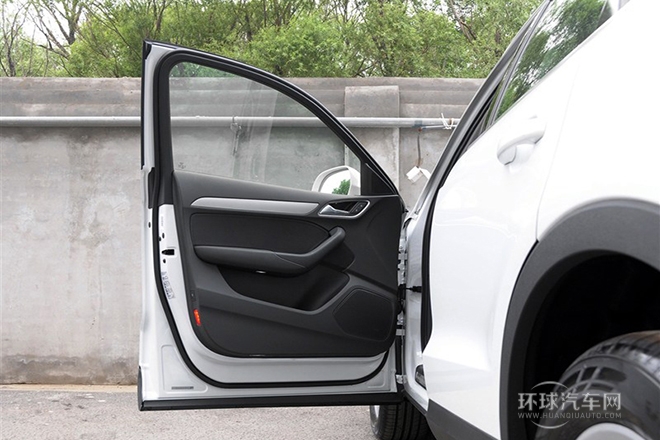 2015款 30 TFSI 進取型