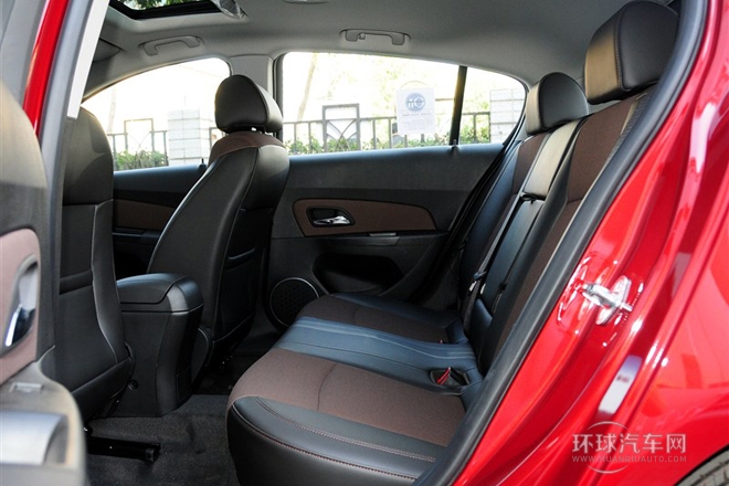 2013款 掀背 1.6L 手動豪華型