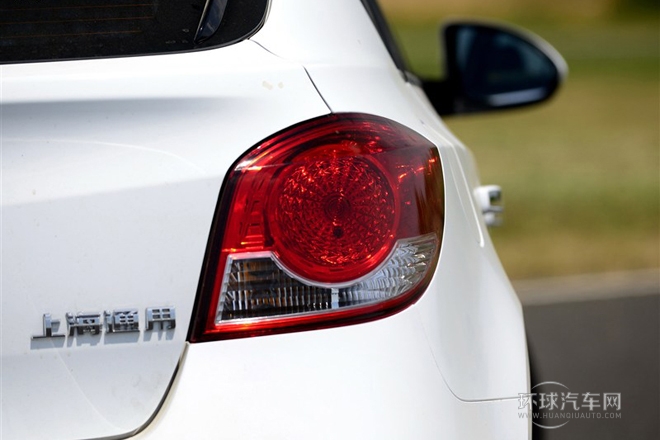 2013款 掀背 1.6T 自動(dòng)旗艦型