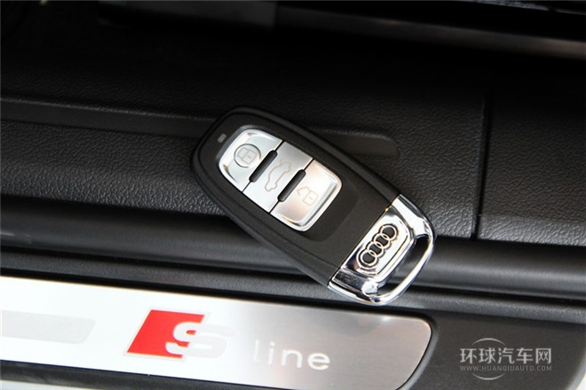 2013款 40 TFSI quattro個(gè)性運(yùn)動(dòng)型