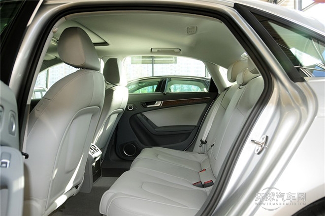 2013款 35 TFSI 自動豪華型