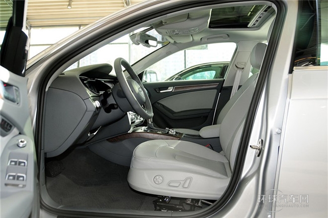 2013款 35 TFSI 自動豪華型