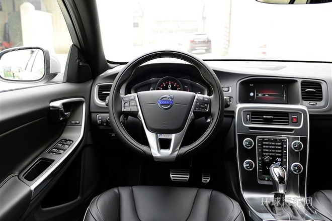 2015款3.0T T6 AWD個性運動版