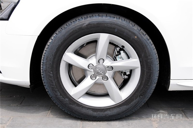 2013款 35 TFSI 自動標準型