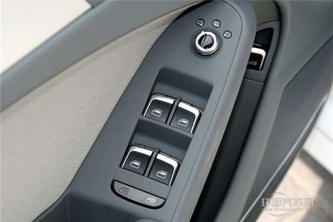 2013款 35 TFSI 自動標(biāo)準(zhǔn)型