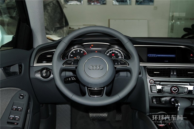 2013款 35 TFSI 自動標準型