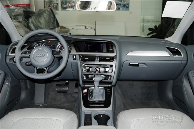 2013款 35 TFSI 自動標準型