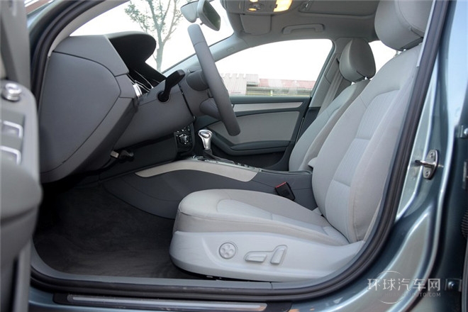 2013款 30 TFSI 自動舒適型