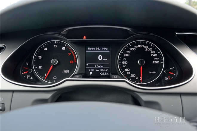 2013款 30 TFSI 自動舒適型