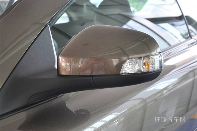 2012款2.5T手自一體敞篷版