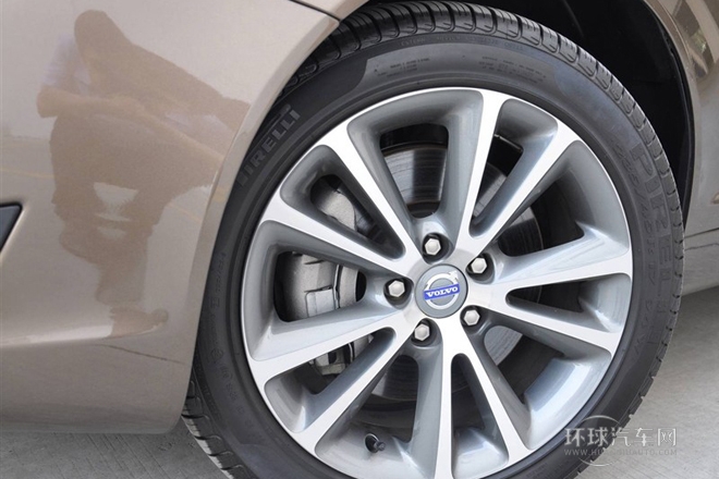 2012款2.5T手自一體敞篷版