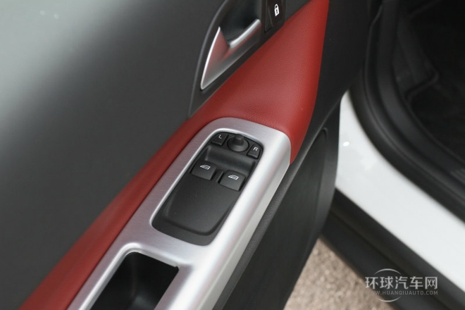 2013款2.0L雙離合炫動版